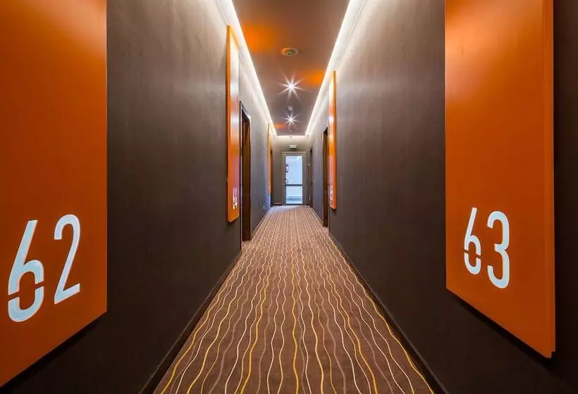 Fotos del hotel Taurus City:  2