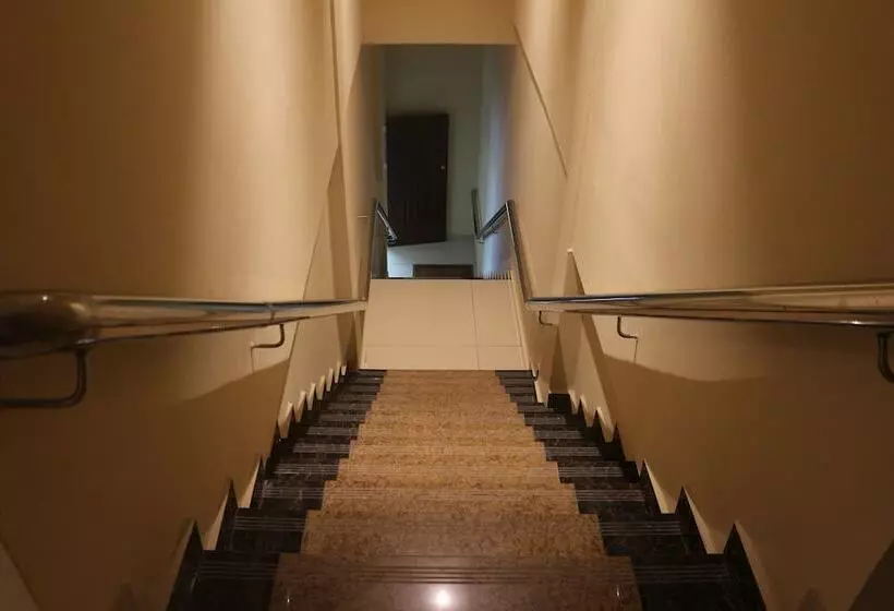 Fotos del hotel F Sur Inn:  10