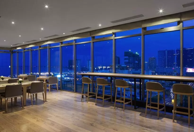 Fotos del hotel Emion Phnom Penh:  7