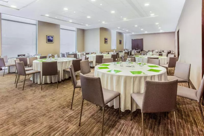 Fotos del hotel La Quinta By Wyndham Santiago Aeropuerto:  24