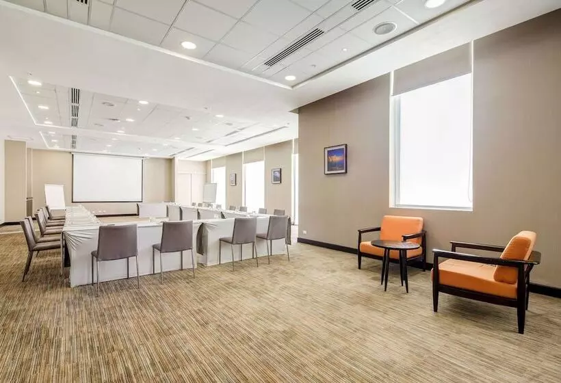 Fotos del hotel La Quinta By Wyndham Santiago Aeropuerto:  25