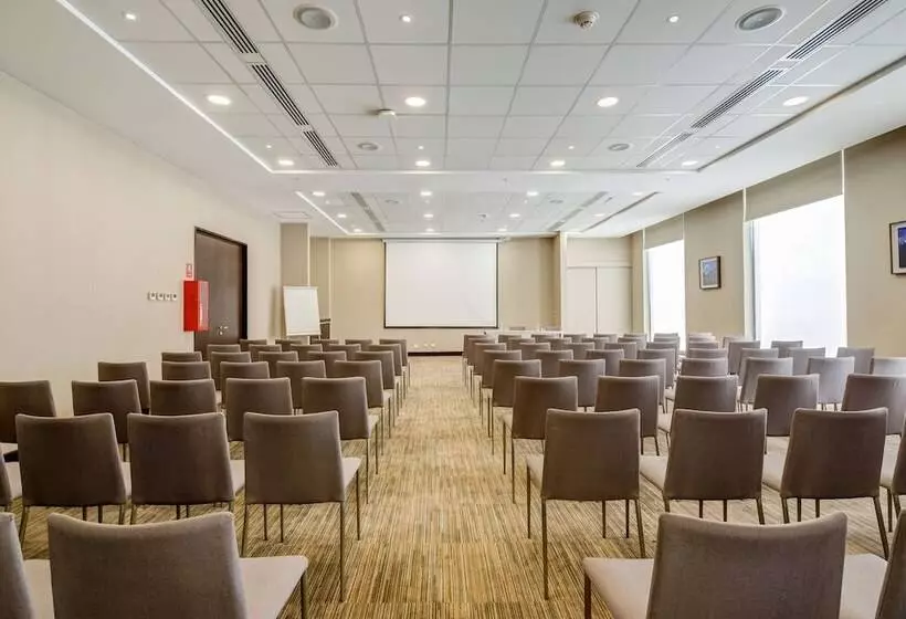 Fotos del hotel La Quinta By Wyndham Santiago Aeropuerto:  13