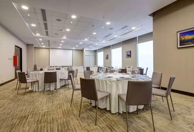 Fotos del hotel La Quinta By Wyndham Santiago Aeropuerto:  20