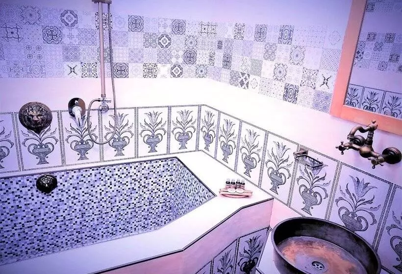 Fotos del hotel Piano Borracho Boutique  Old Tbilisi:  2