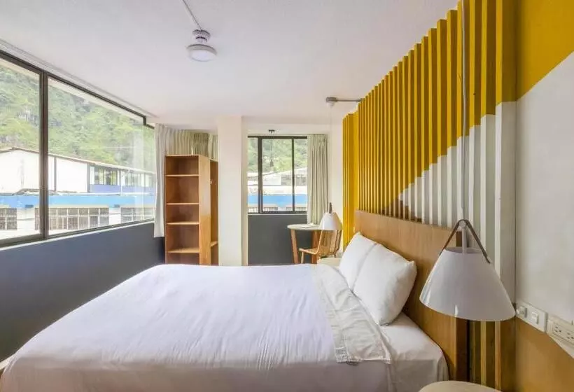 Fotos del hotel Selina Baños:  24