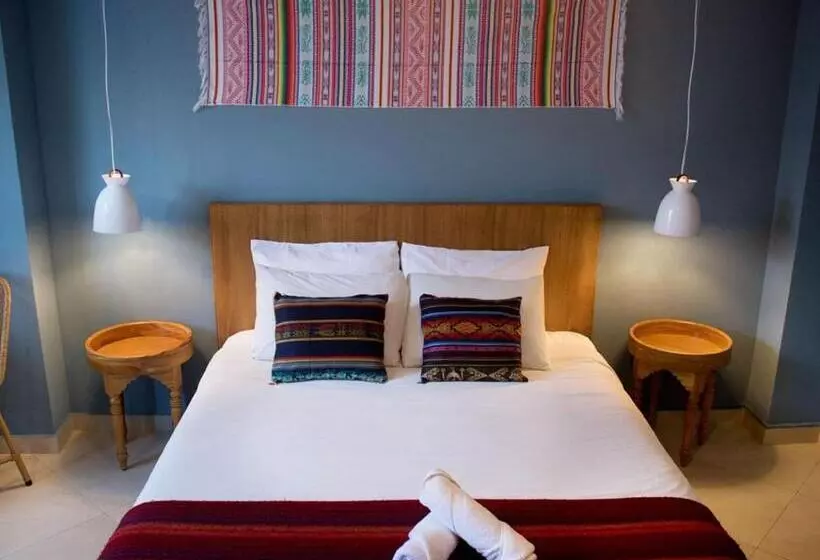Fotos del hotel Selina Baños:  13