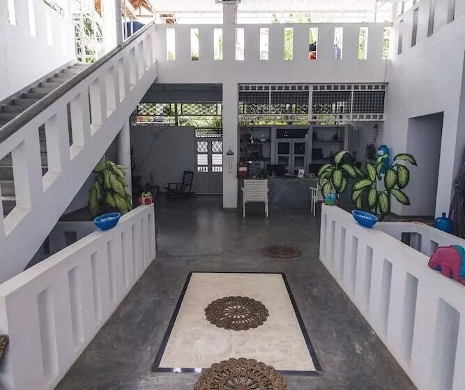 Fotos del hotel Nirvana Beach Boutique:  2