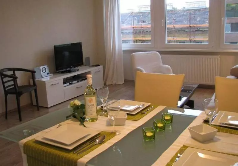 Fotos del hotel Blue Danube Apartments:  10