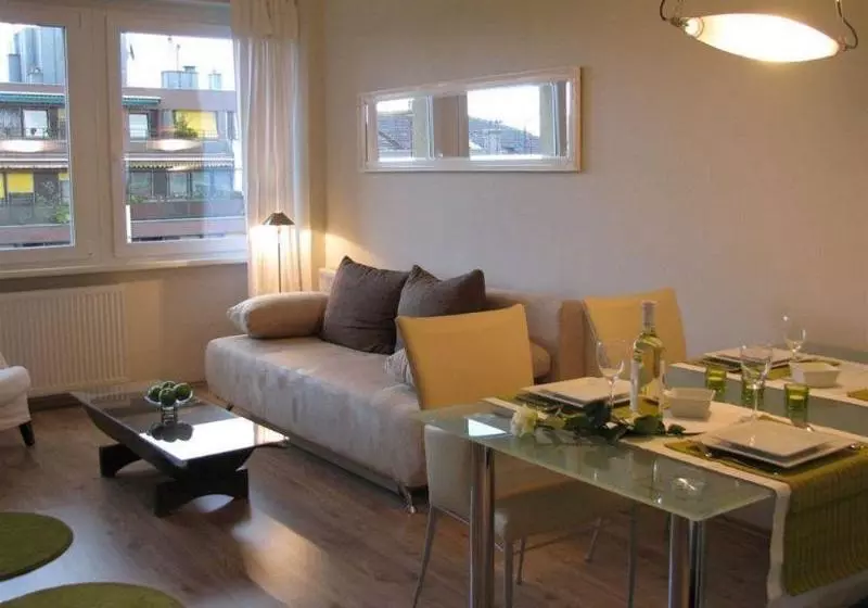 Fotos del hotel Blue Danube Apartments:  12