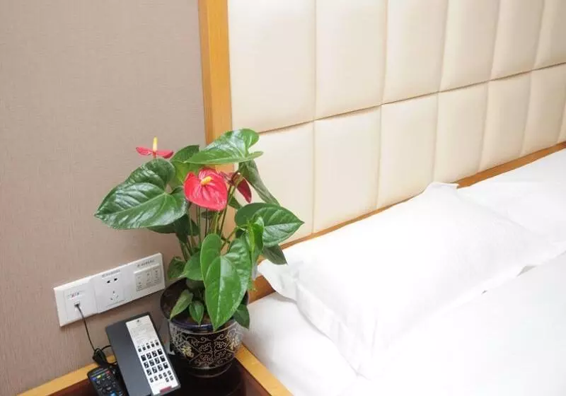 Fotos del hotel Greentree Inn Shandong Taian Feicheng Xincheng Road Business:  22