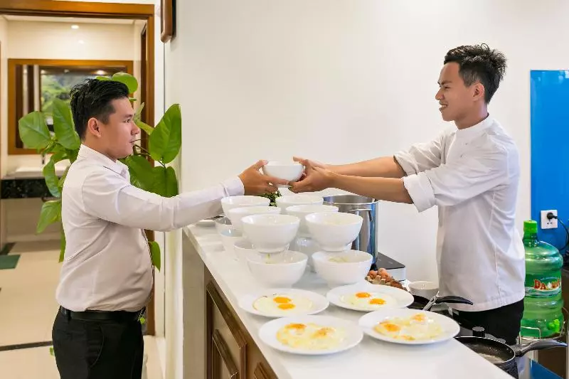 Fotos del hotel Hung Anh:  20