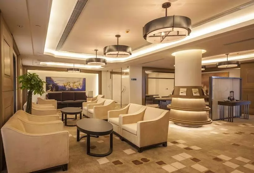 Fotos del hotel Wuhan Liantou Penisula Hotel & Resort:  4