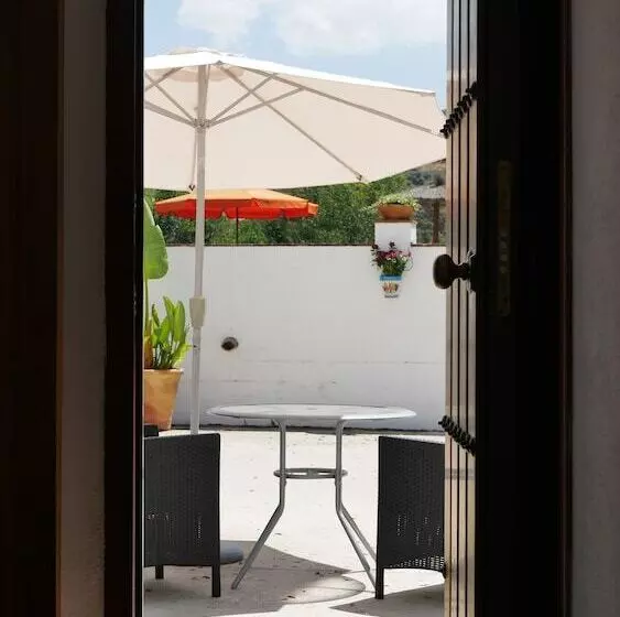 Fotos del hotel La Perla Blanca  Ronda:  4