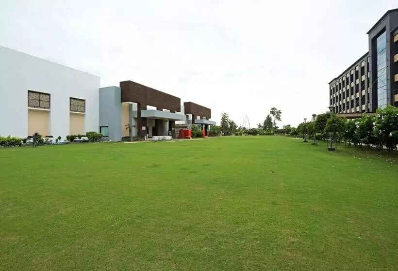 Fotos del hotel Golden Blossom Imperial Resorts:  4