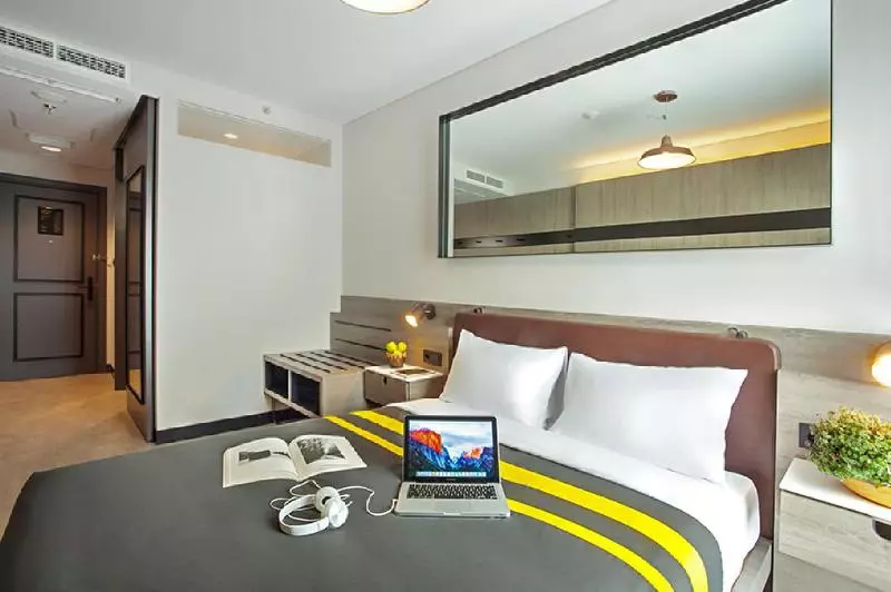 Fotos del hotel Rooms Inc Hotel Pemuda:  8