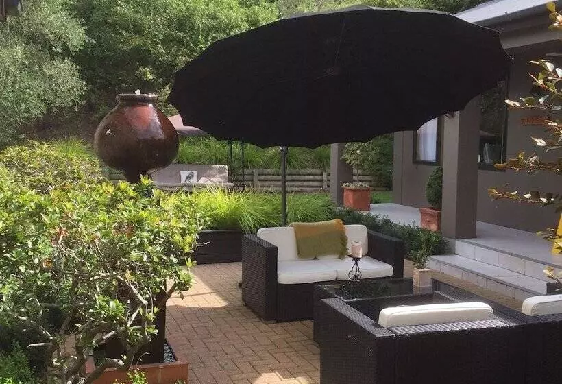 Fotos del hotel The Flying Trout Boutique Lodge:  2