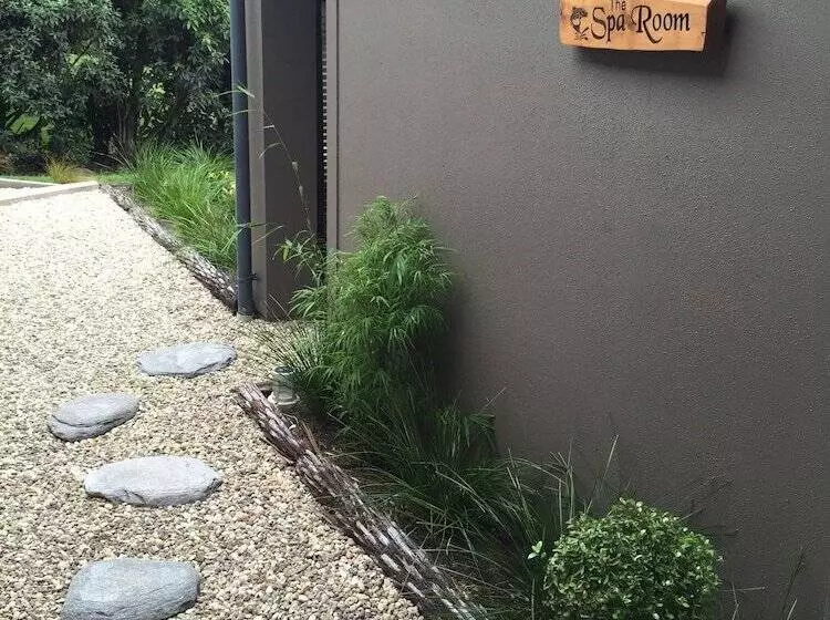 Fotos del hotel The Flying Trout Boutique Lodge:  6
