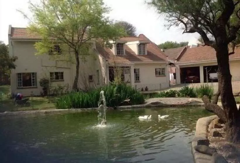 Fotos del hotel Royal Olympia Lodges And Safaris:  5