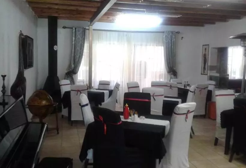 Fotos del hotel Royal Olympia Lodges And Safaris:  3