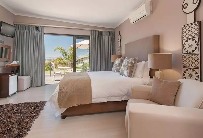 Fotos del hotel Whale Away Guest House:  13