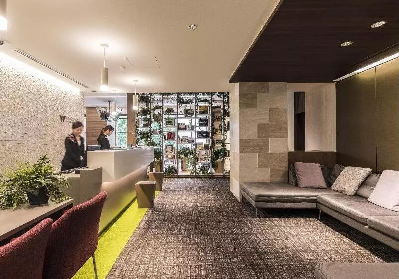 Fotos del hotel Wing International Hakata Shinkansenguchi:  1