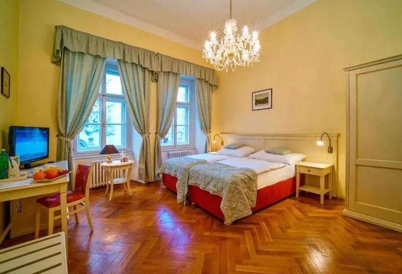 Fotos del hotel Josephine Old Town Square:  2