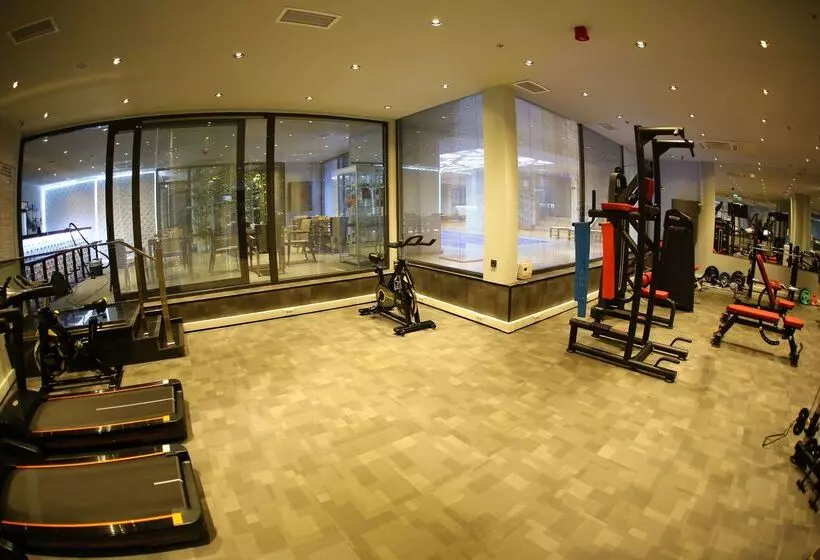 Fotos del hotel Tryp By Wyndham Istanbul Sancaktepe:  12
