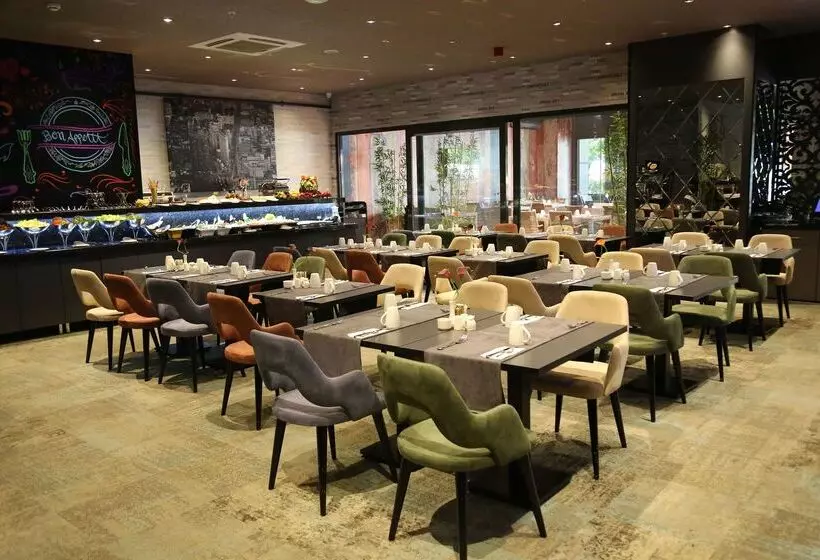 Fotos del hotel Tryp By Wyndham Istanbul Sancaktepe:  17