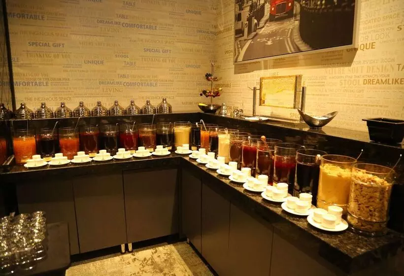 Fotos del hotel Tryp By Wyndham Istanbul Sancaktepe:  14