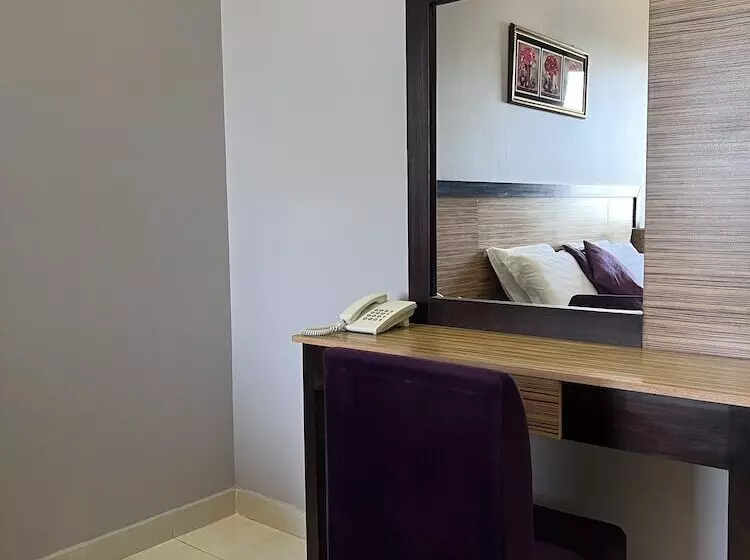 Fotos del hotel Orchid Suites 4:  23