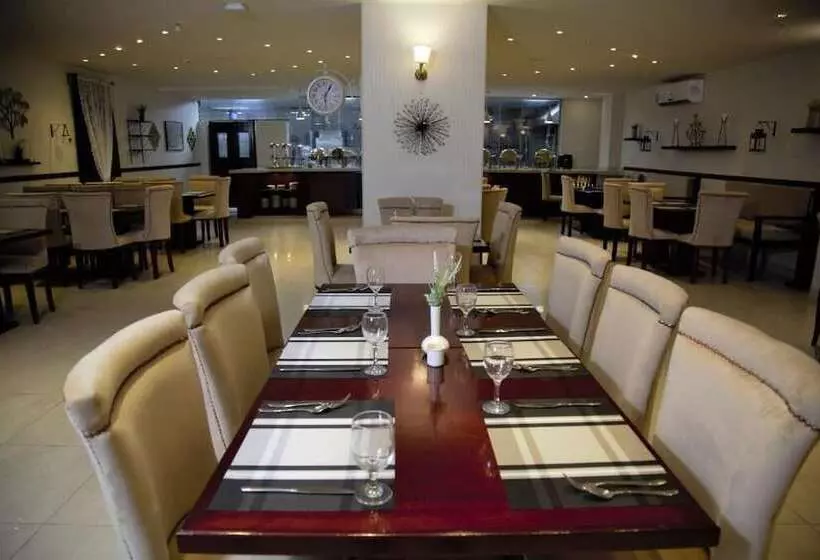 Fotos del hotel Orchid Suites 4:  15
