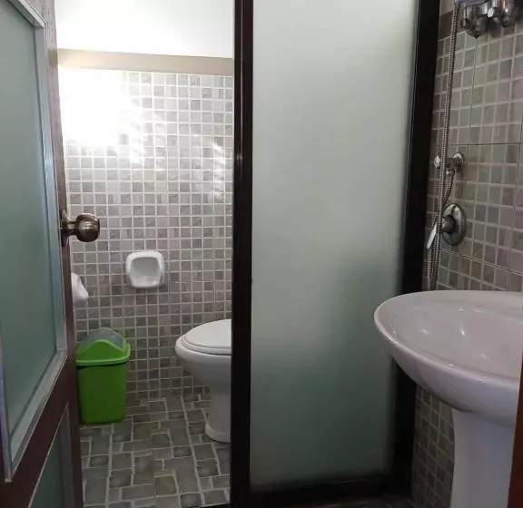 Fotos del hotel Valijoe Travel Lodge:  3