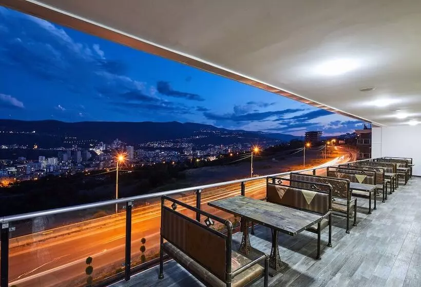 Fotos del hotel Lisi Hills:  18