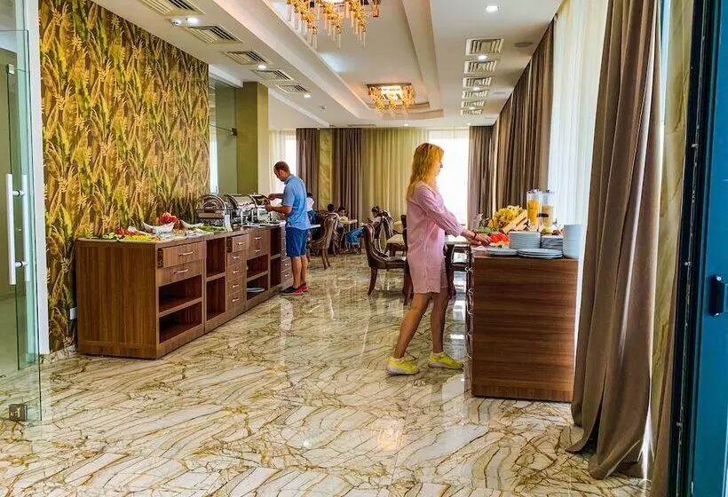 Fotos del hotel Lisi Hills:  21