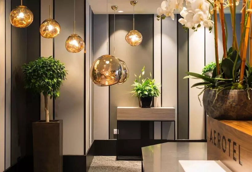 Fotos del hotel Aerotel London Heathrow T2 & T3:  8