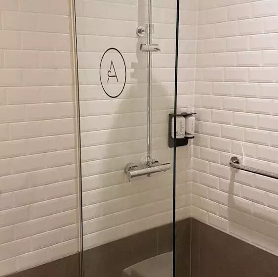 Fotos del hotel Aerotel London Heathrow T2 & T3:  14
