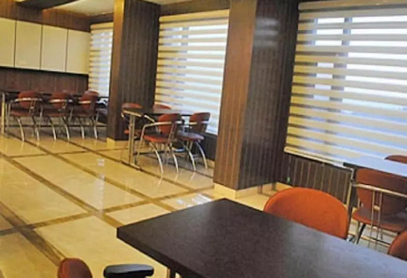 Fotos del hotel Shivalik:  12