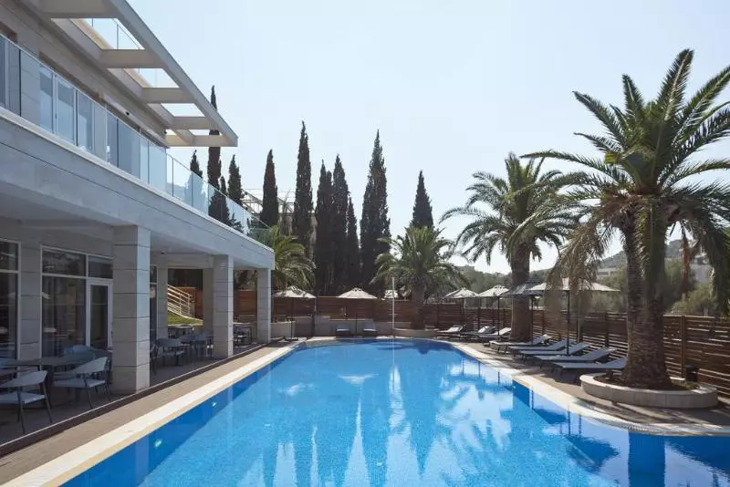 Fotos del hotel Ami Budva Petrovac:  13