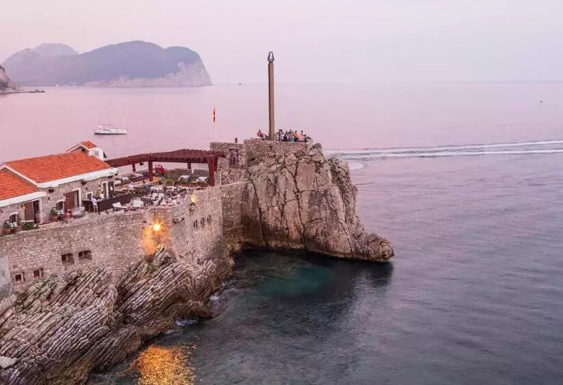 Fotos del hotel Ami Budva Petrovac:  12