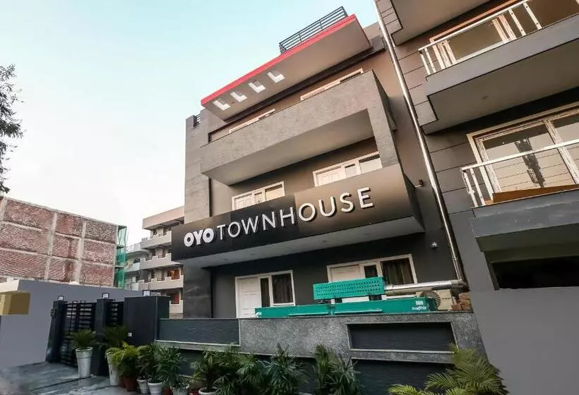 Fotos del hotel Oyo Flagship 516 Unitech Cyber Park:  8