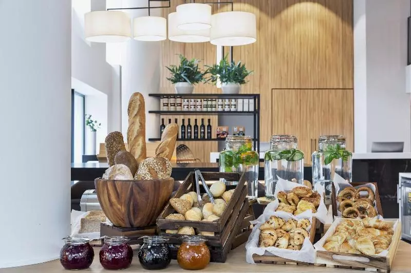 Fotos del hotel Residence Inn By Marriott Frankfurt City Center:  2