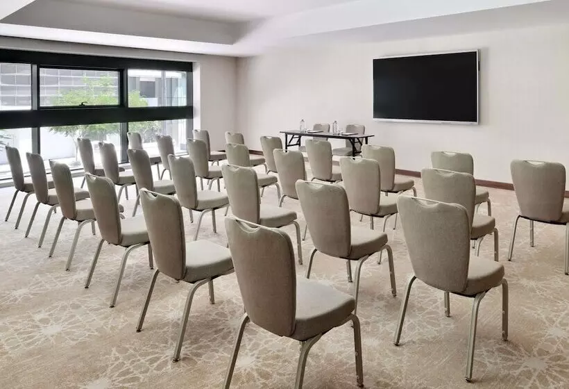 Fotos del hotel Mövenpick  Apartments Downtown Dubai:  89