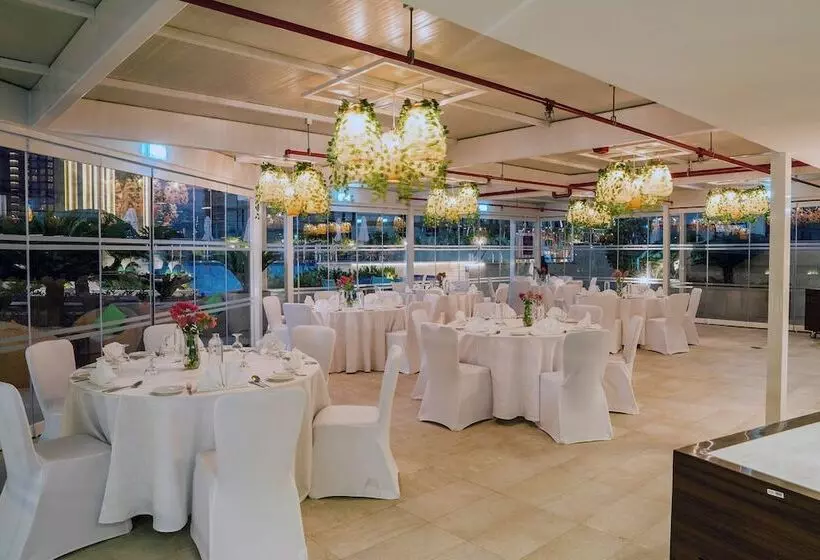 Fotos del hotel Mövenpick  Apartments Downtown Dubai:  109