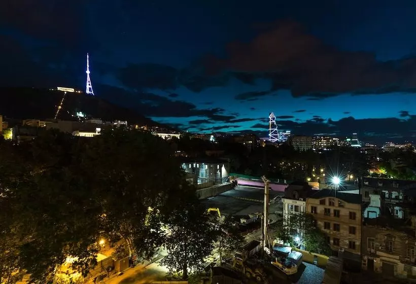 Pirimze Plaza
