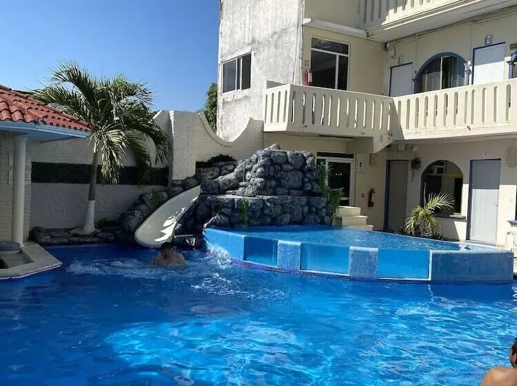 Fotos del hotel Playa De Oro:  13