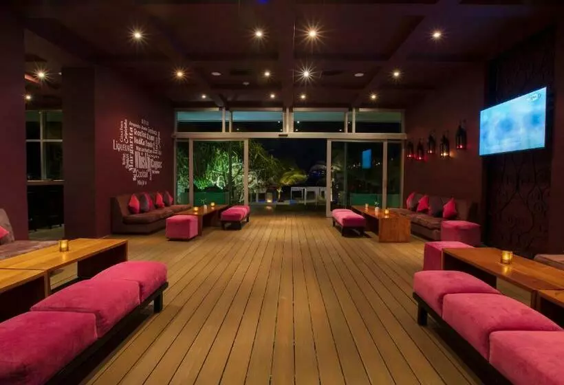 Fotos del hotel Altitude By Krystal Grand Punta Cancun All Inclusi:  6