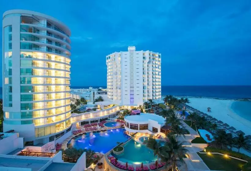 Altitude By Krystal Grand Punta Cancun All Inclusi