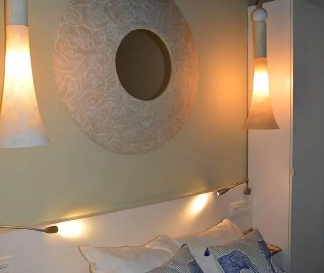Fotos del hotel Alojamiento Con Encanto La Luna En El Alba:  13