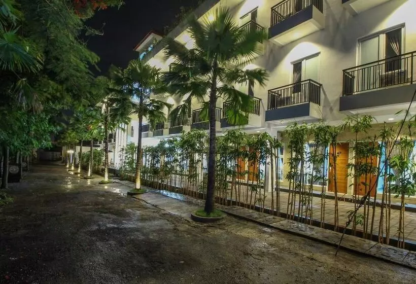 G7 Residence