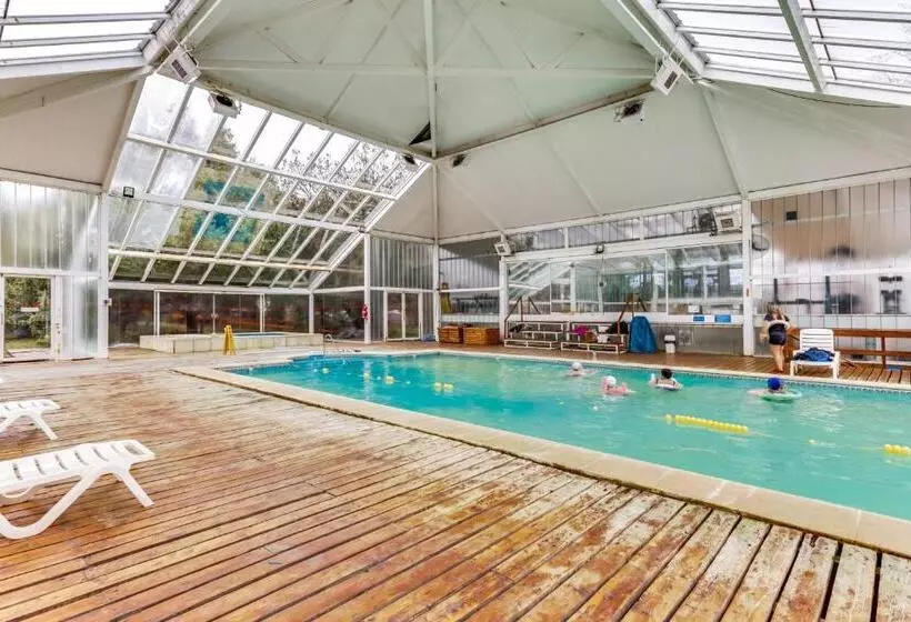 Fotos del hotel Selina Bariloche:  2